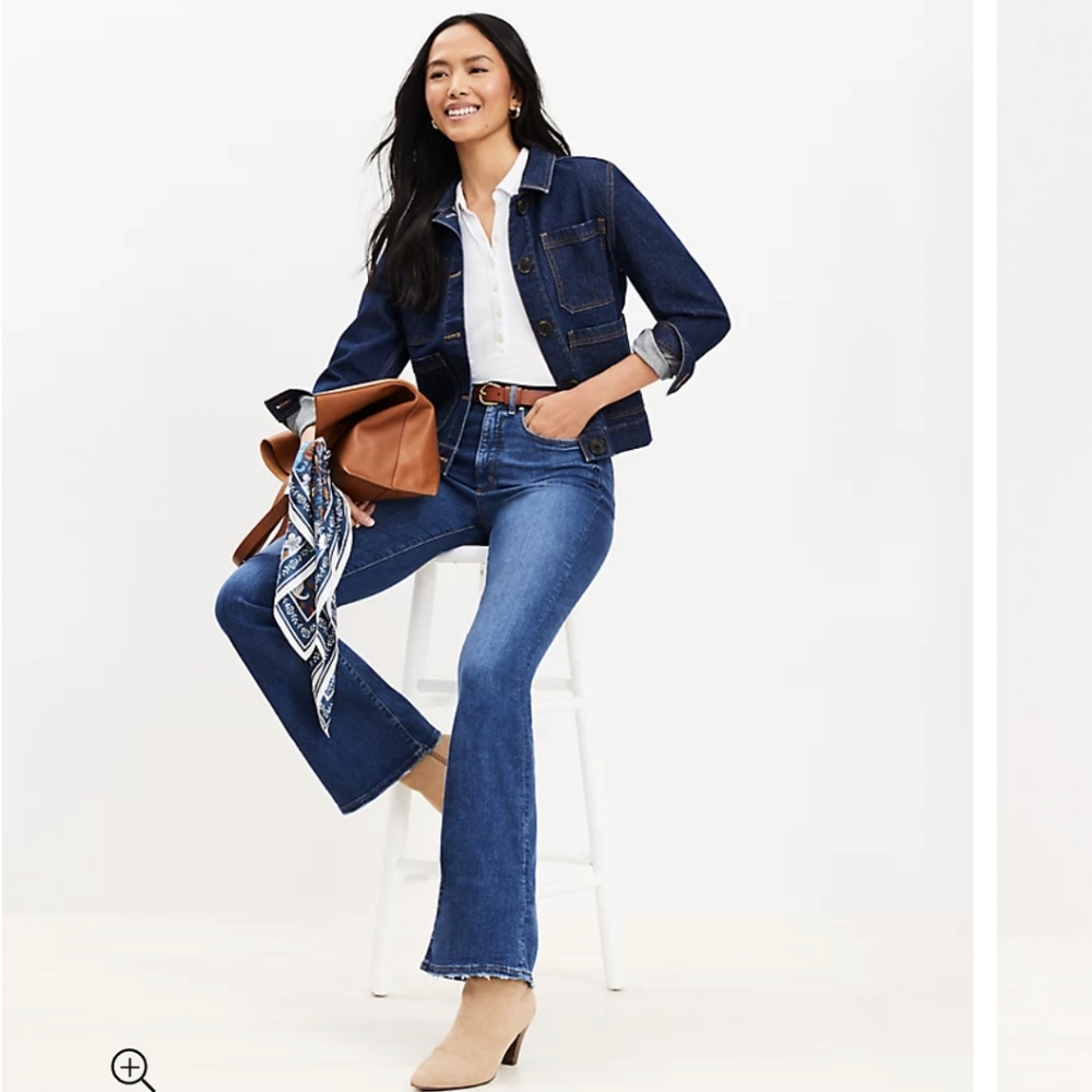 Almost new! High Rise Slim Flare Jeans in Classic Mid Indigo Wash. Size 29